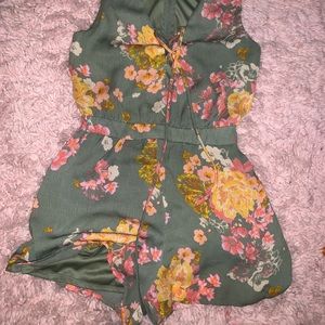 Charlotte Russe floral jumper